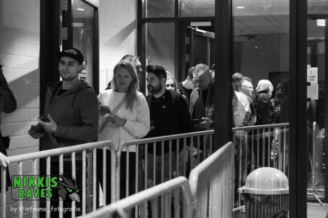 Und los geht es mit unseren Bildern. Einen großen Dank an @inframe_fotografie für die Bilder. 
Aber ein noch größerer Dank geht an euch! Ohne euch wäre Nikkis Raves nicht so wie es ist. 

#rave#family#raveistogether
